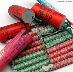 Noise Crackers
